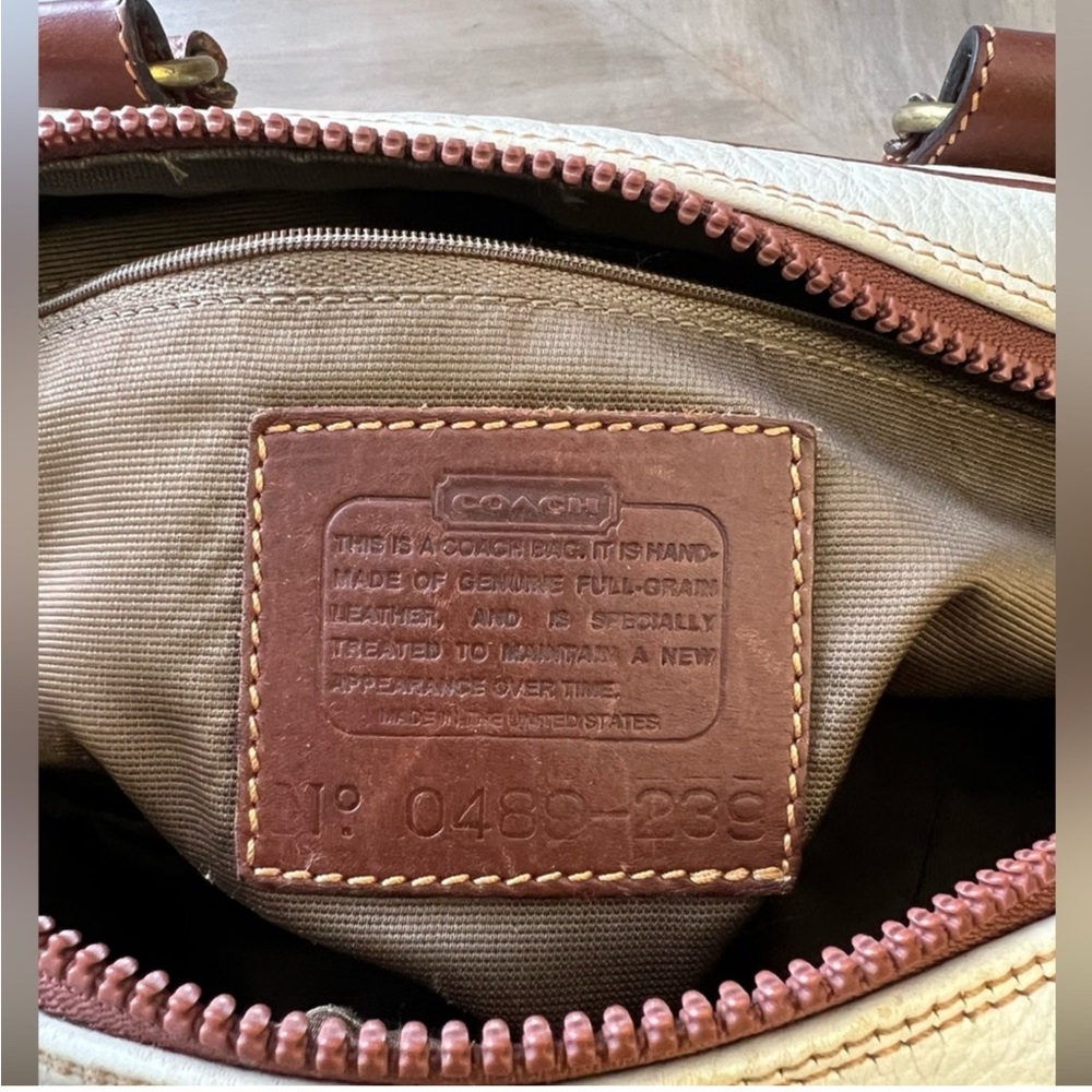 VTG Coach Sheridan Collection Wilmington satchel and kiss lock wallet set - Picture 6 of 11